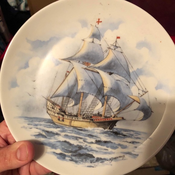 Vintage Other - ⭐️3 for $45 - The Golden Hide 1577 VINTAGE COLLECTORS PLATE: SHIPS GERMAN